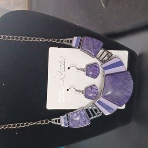 Necklace and earring set.